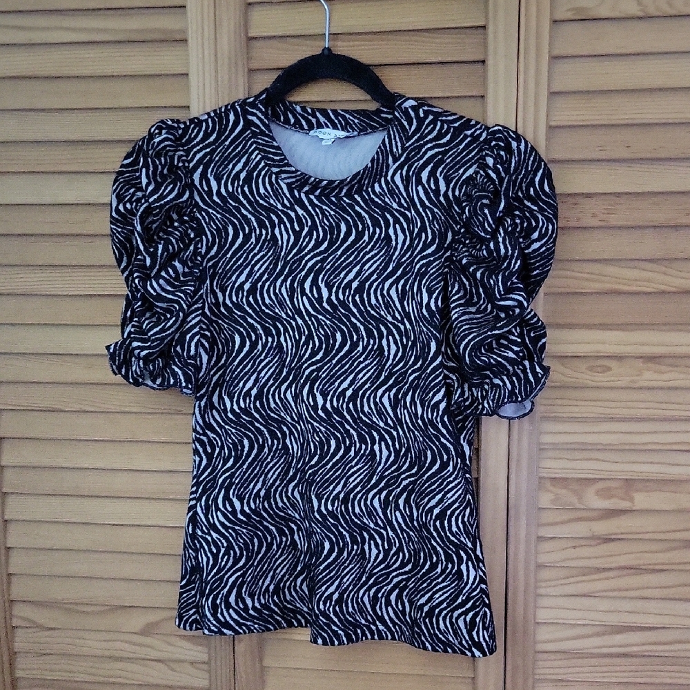 Moon River Zebra Print Puff Sleeve Statement Animal Print Blouse Top Size XS
